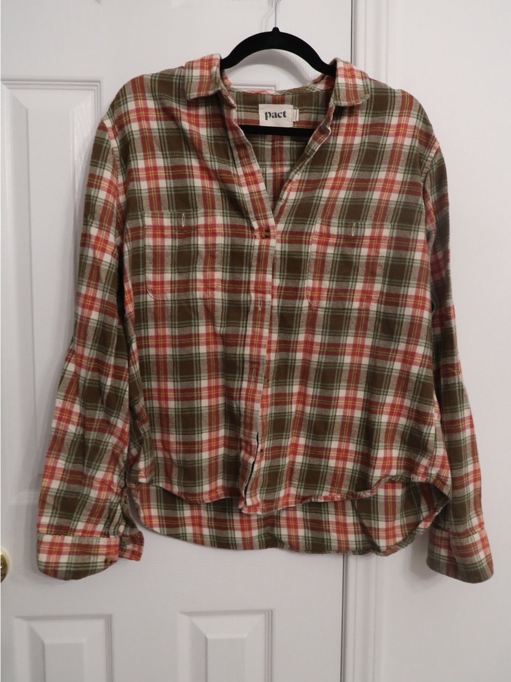 100% organic cotton oversized Pact Plaid Button-Up Shirt in Olive & Rust